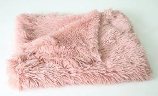 Cozy Fleece Pet Blanket - Soft & Machine Washable